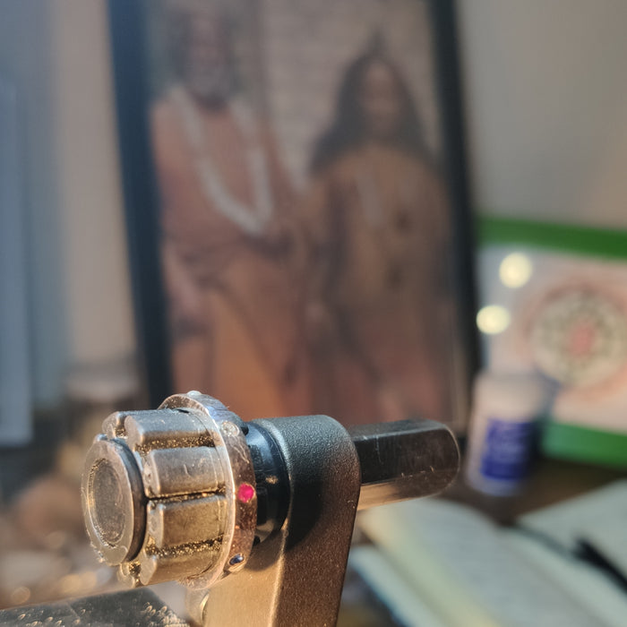 La aventura de crear el anillo navaratna